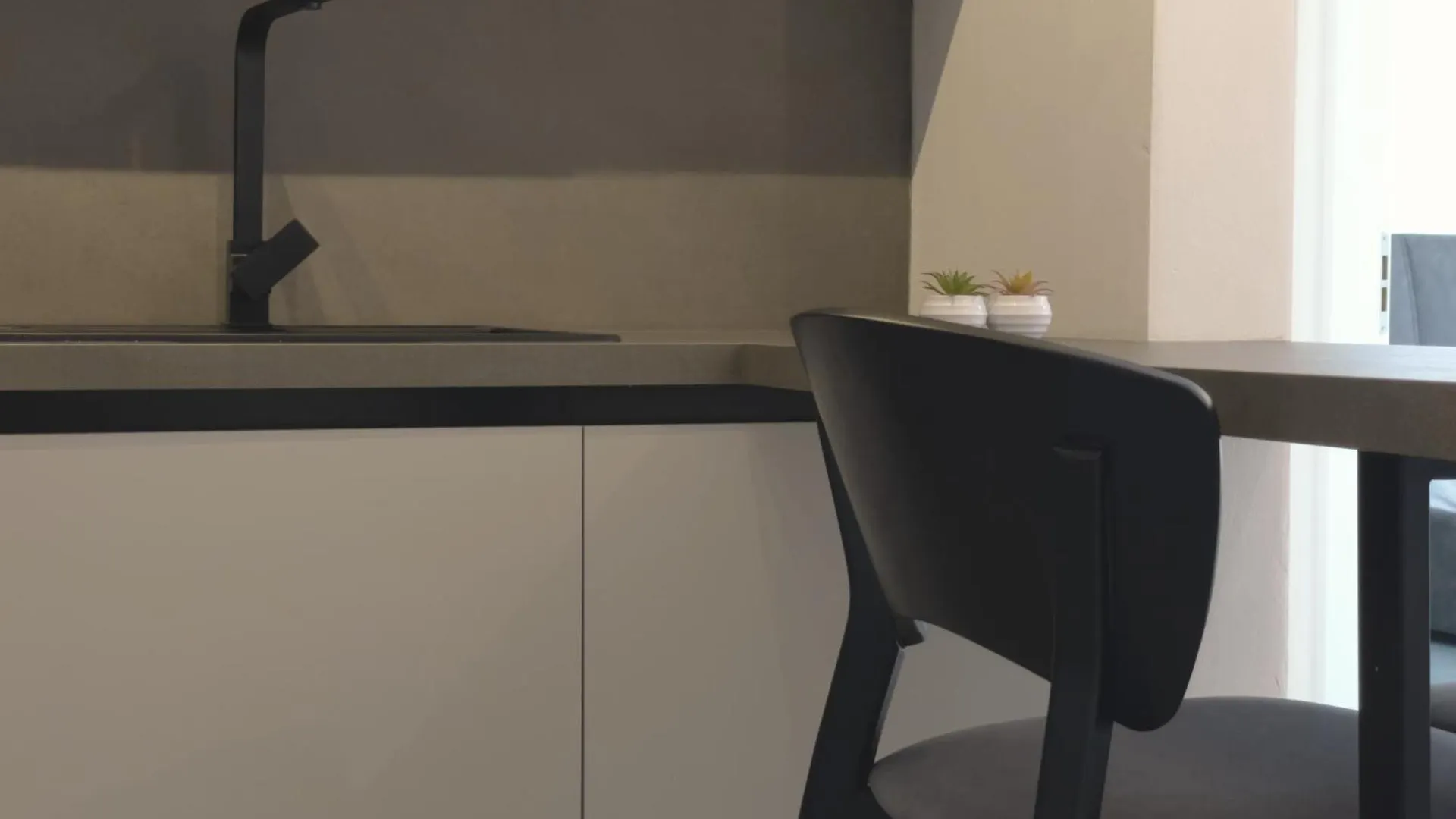 Chic Garden Apartment Tirana
